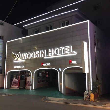 Goodstay Woosin Hotel جيونجو المظهر الخارجي الصورة