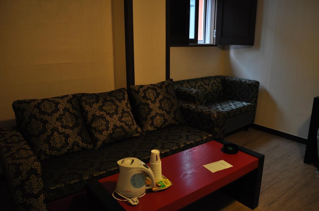 Goodstay Woosin Hotel جيونجو الغرفة الصورة